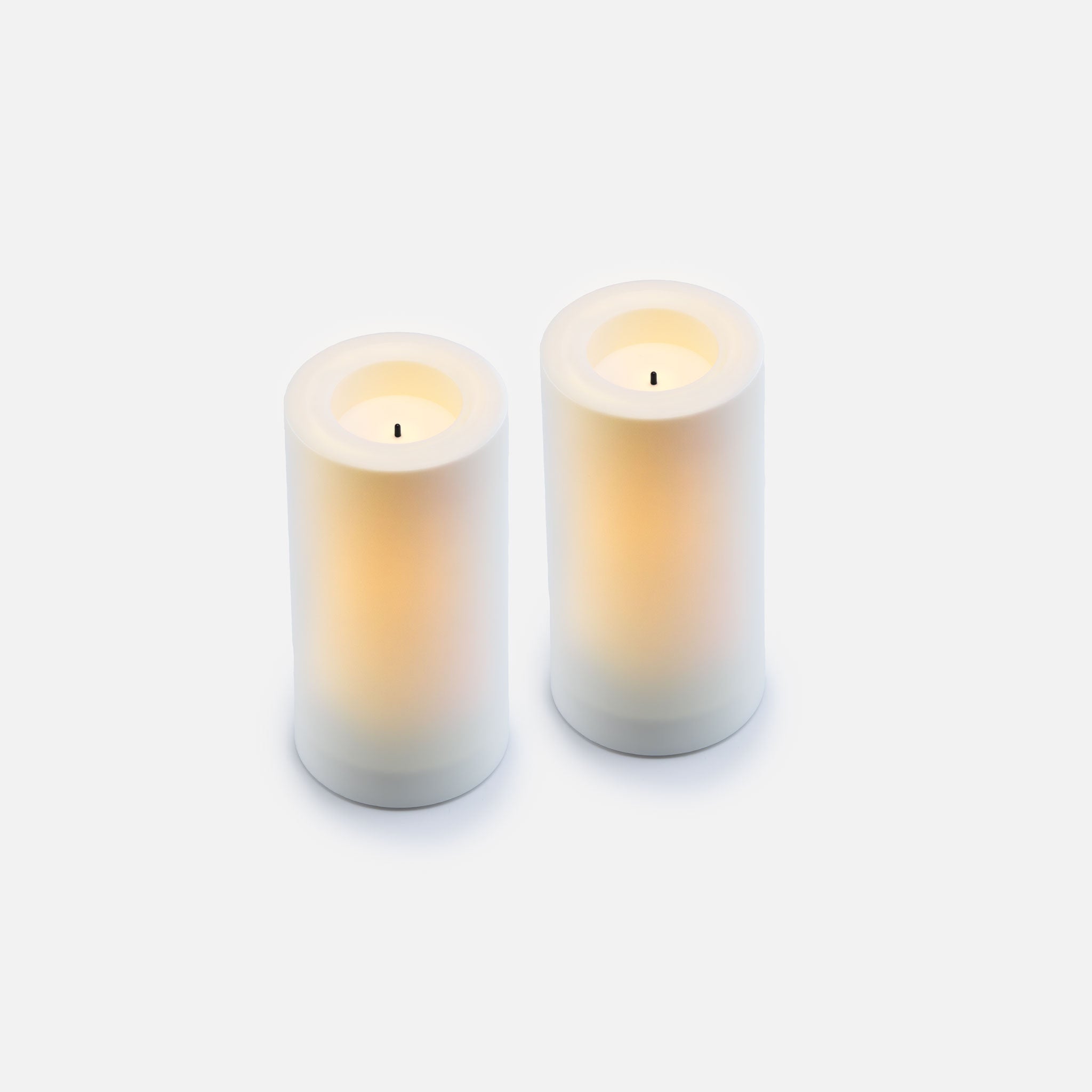 Outdoor Flameless Battery Candles 6 Inch (Medium)