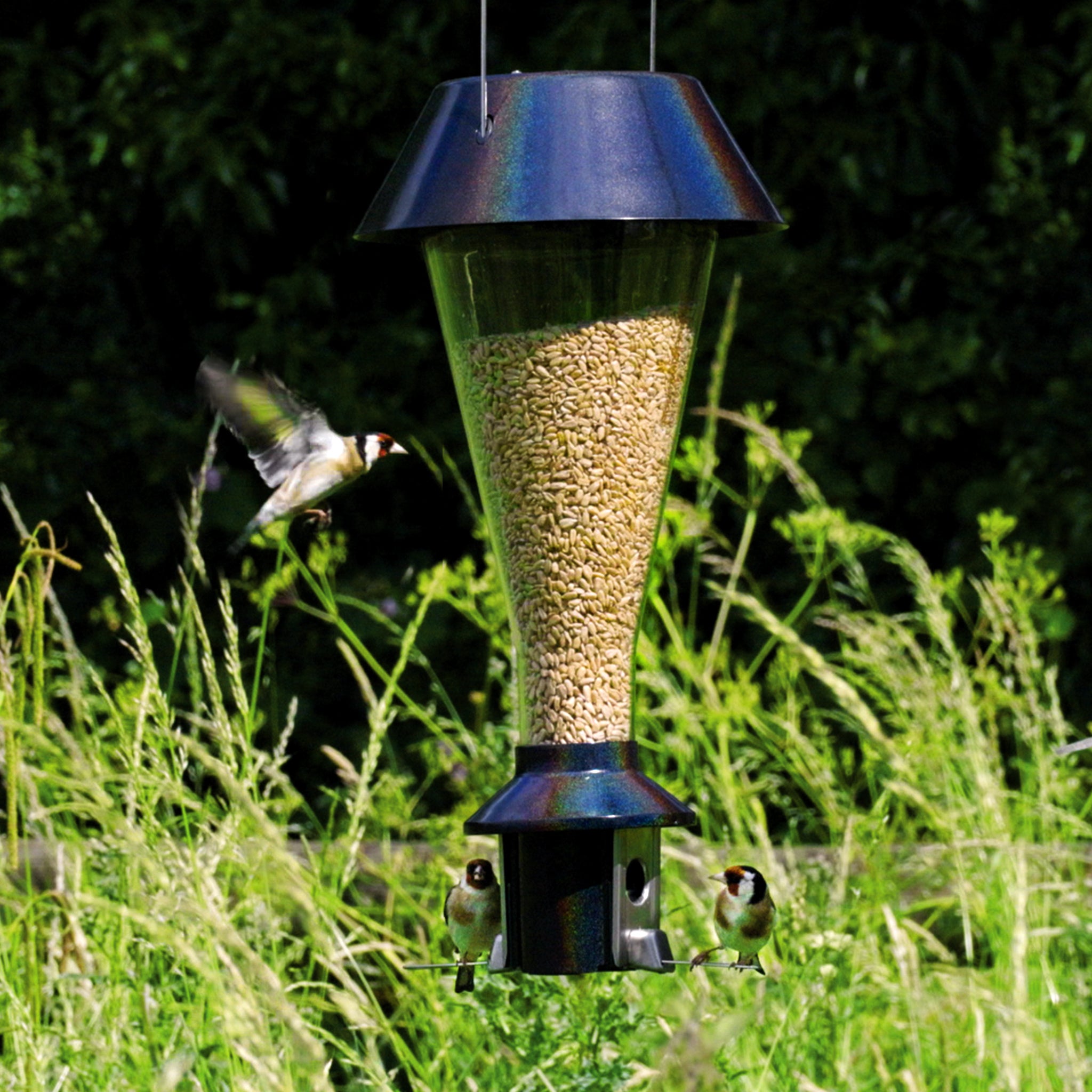 Roamwild Mega PestOff Squirrel Proof Bird Feeder For Mixed Seed/Sunflower Hearts